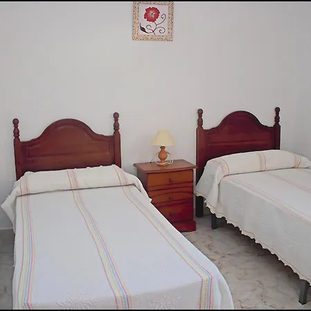 Con Piscina Privada 度假居