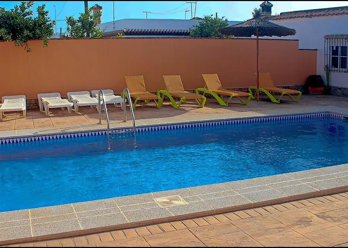 Con Piscina Privada بيت للعطل كونيل ذي لا فرونتيرا