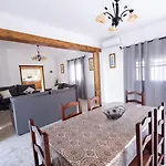 Con Piscina Privada